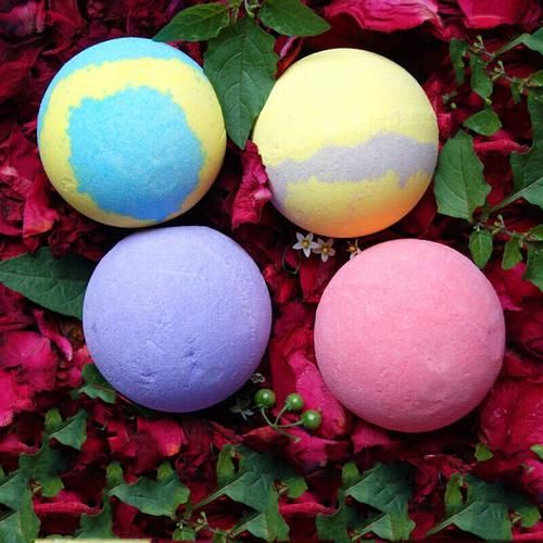 英国女子误将巧克力当作沐浴球泡澡，泡到一半才发现一水池棉花糖