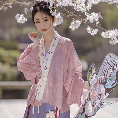 这几家店铺的汉服，既白菜又好看，性价比很高