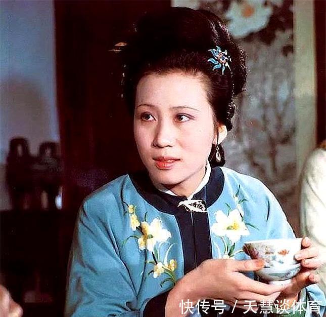 贾政!红楼梦:李纨曾向贾政撒娇卖嗔,因为太含蓄,居然没人看出来