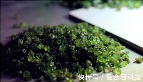 绿宝石|我国最大的绿宝石矿，原石遍地都是，随便你搬你都搬不完