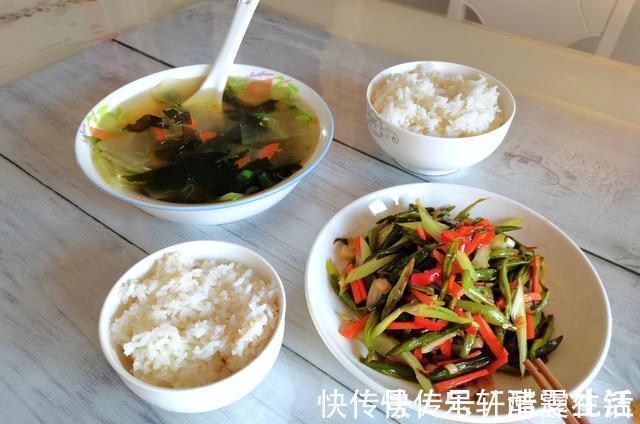 西红柿|三线城市工薪阶层的5天晚餐分享,普通家常吃着香,省钱还健康