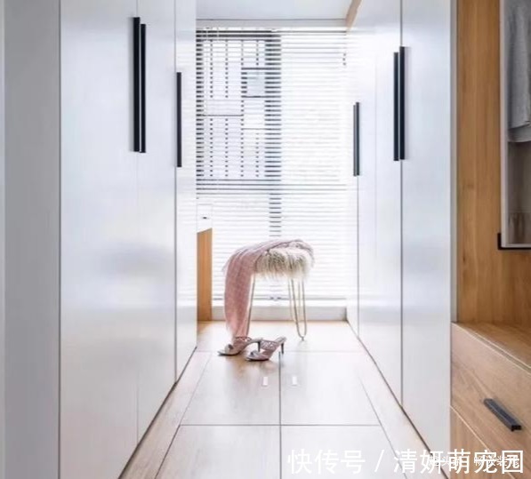 踢脚线|为什么整体衣柜下面不贴踢脚线？这3种原因可能是最主要的
