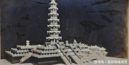 国宝翡翠塔:宝塔由翡翠打造,重34千克,可惜如今只能去美国看