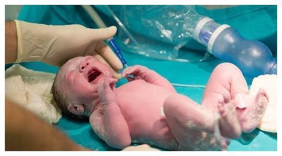 宝宝|孩子出生时,体重若接近这个“数”或许是个“机灵鬼”你娃符合吗