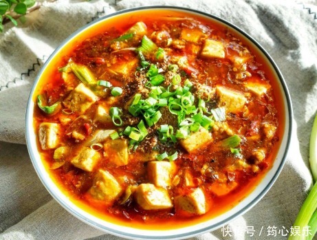 做麻婆豆腐时,别再焯水了,用上一个妙招,豆腐嫩滑入味不易碎