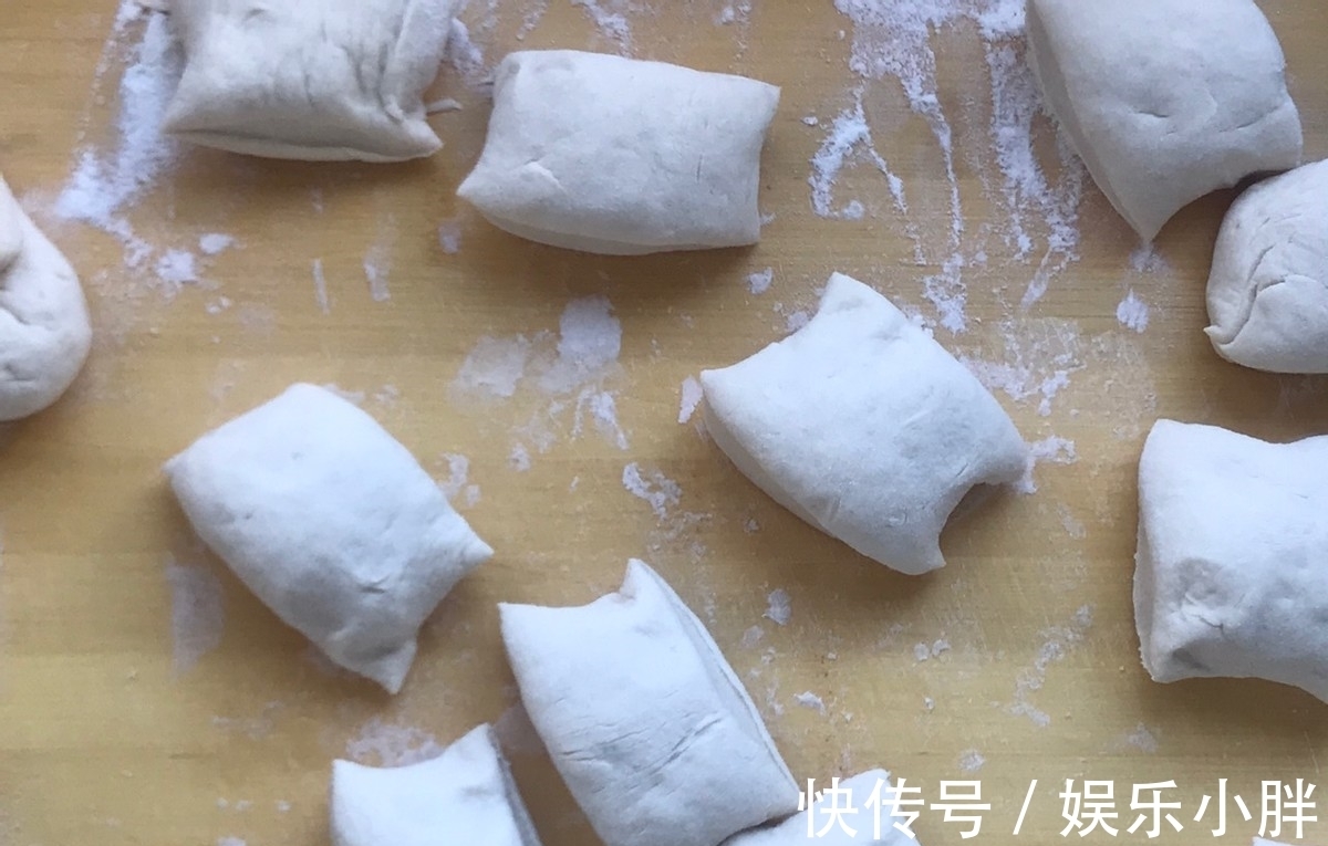 鲜美|立秋后,此菜抓紧吃,才几毛钱1斤,做成包子,格外鲜美