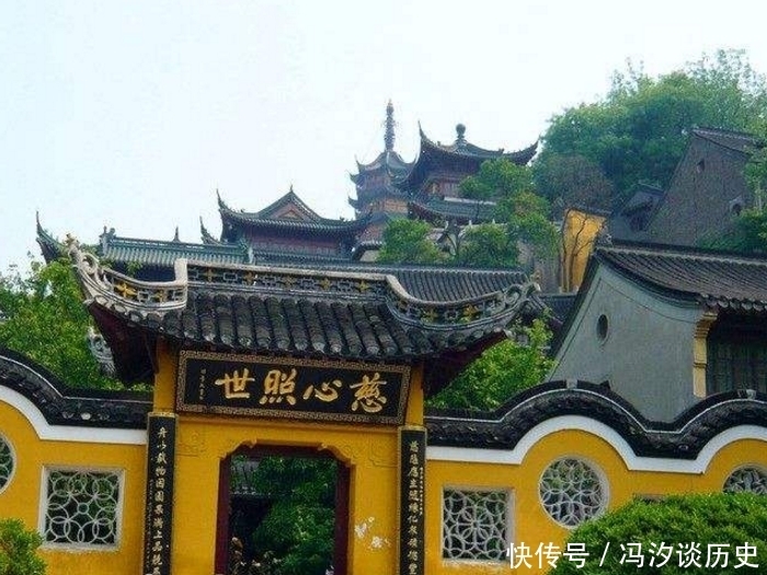 见识|游客每天捐香油钱,寺庙的收入到底有多高?看完长见识了