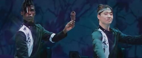 街舞4|《街舞4》54組舞者表演，隊長擔任裁判，王一博的謙虛提升好感