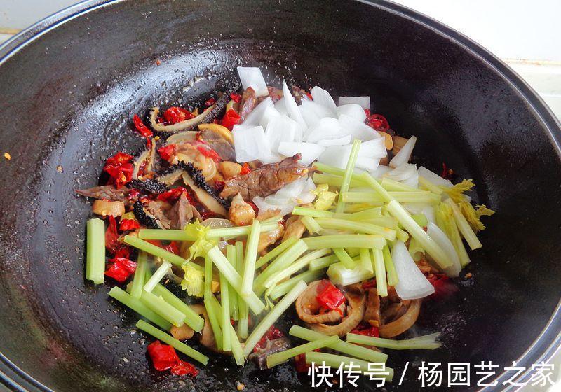 下饭又下酒的爆炒牛杂,新手都能做出来,收藏好,国庆节给家人做