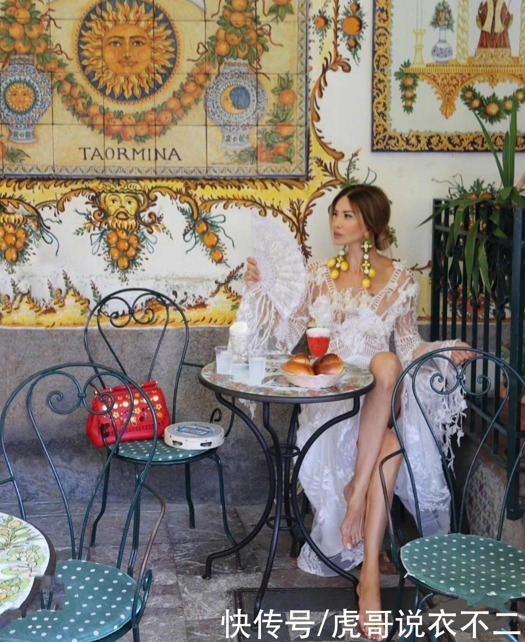 这位|美丽的女人无惧年龄,这位50岁博主真会穿,时髦性感高级大气