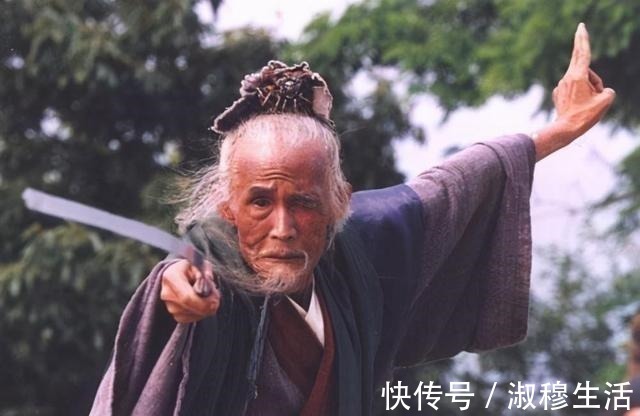 辟邪剑法|岳不群为什么不钻研紫霞神功而觊觎林家的辟邪剑法