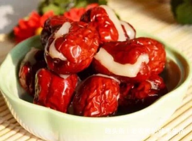 色氨酸|红枣和此物一起煮，每天一碗，失眠好了，给身体“补补血”