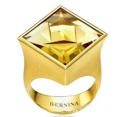 希腊语 四大名贵宝石之一,金色绿柱石打造的首饰,像太阳一样璀璨而夺目