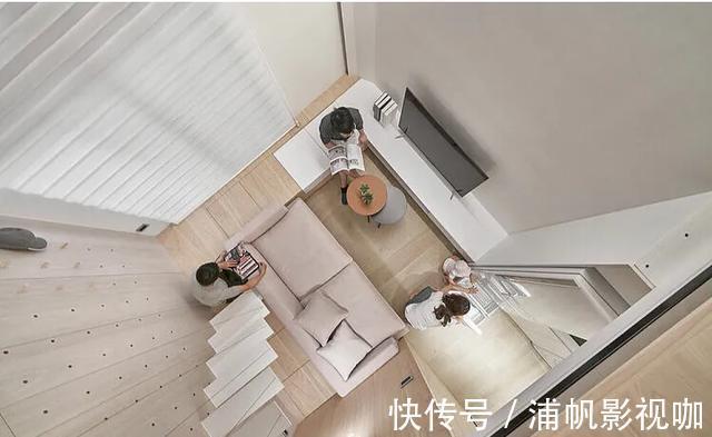 卧室|一家三口人住16㎡的家,连床都没有,他们却说舒服得很!