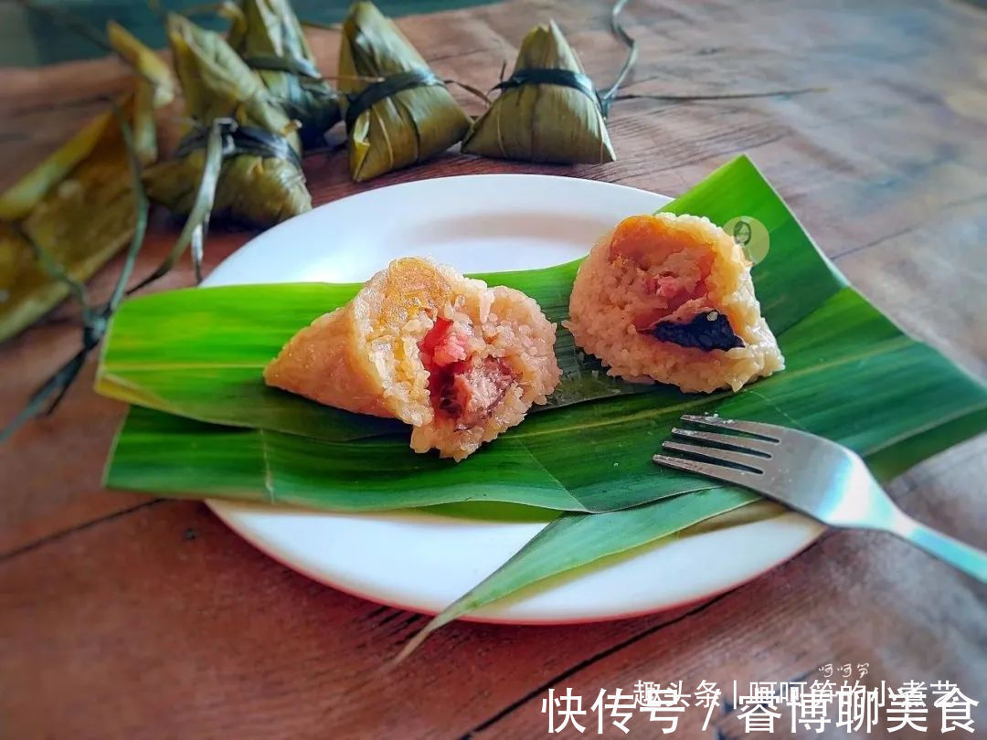 香菇|端午节将至，教你做鲜香味美的咸蛋黄肉粽，软糯诱人，吃了还想吃