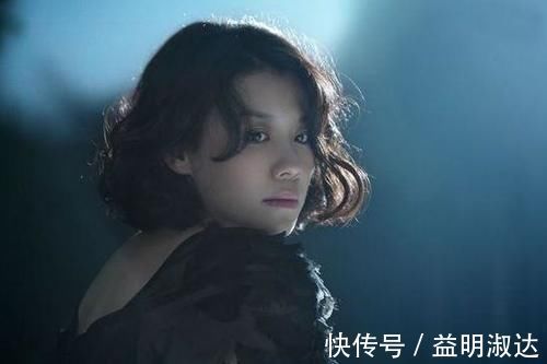 父母愛情|26歲獲得影后,北影校花,卻遭大23歲導演拋棄,今嫁入豪門成贏家