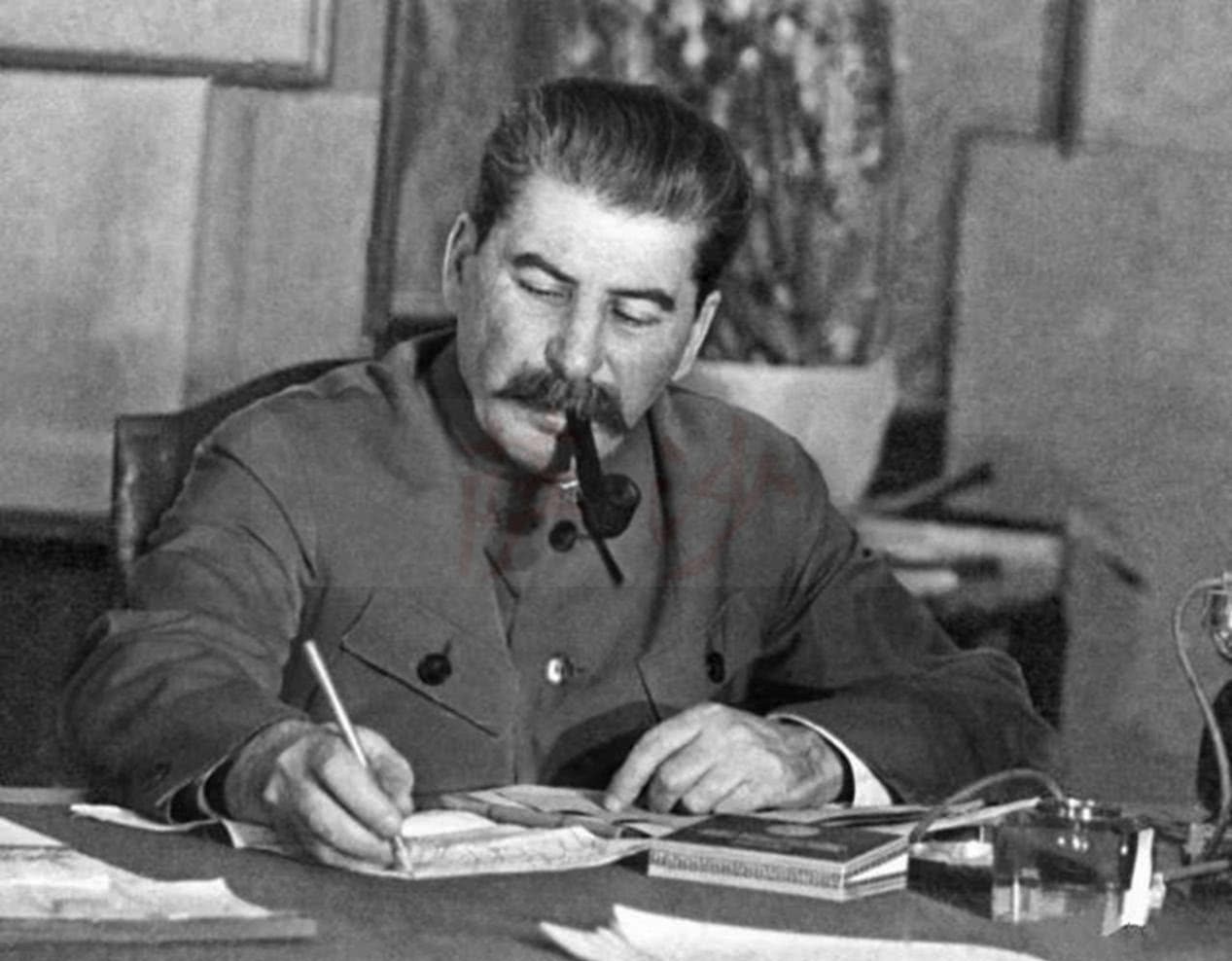 士兵|基辅会战中，60多万苏联士兵被俘虏，在德军手里，他们遭遇了什么