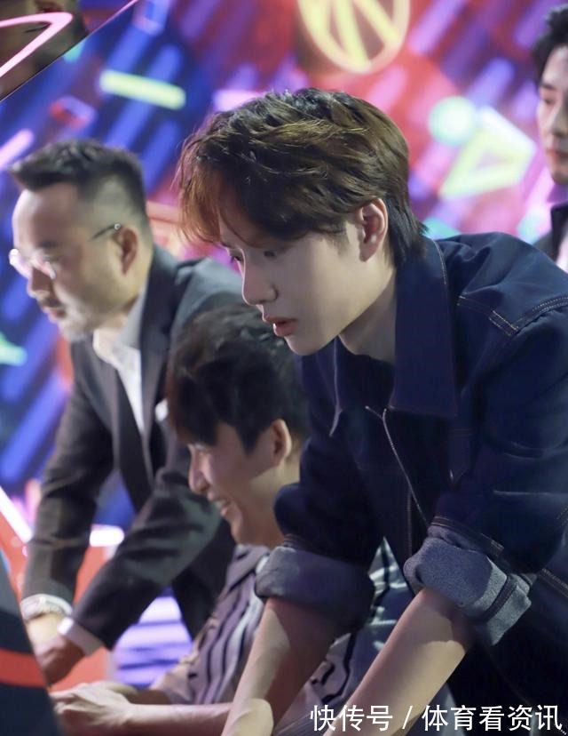 天妈|王一博有多在乎《天天向上》1个行动、3个承诺，一看便知