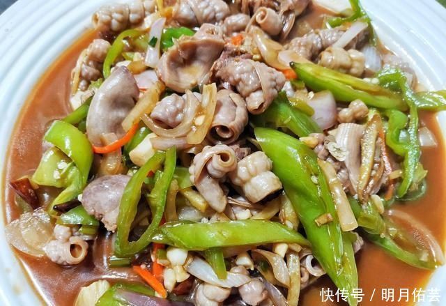 朋友聚餐,5个人点了10道菜花了350元,都说太值了