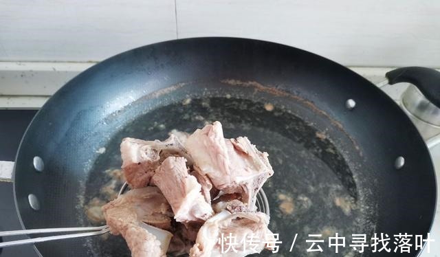 无花果|咳嗽了大半个月,竟被这一碗治好了!适合全家养生润肺的必备靓汤!