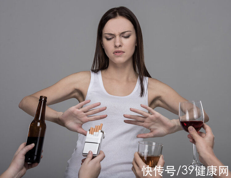 配酒|头孢配酒，说走就走！除了头孢，这5种药物也别沾酒，你在吃吗？