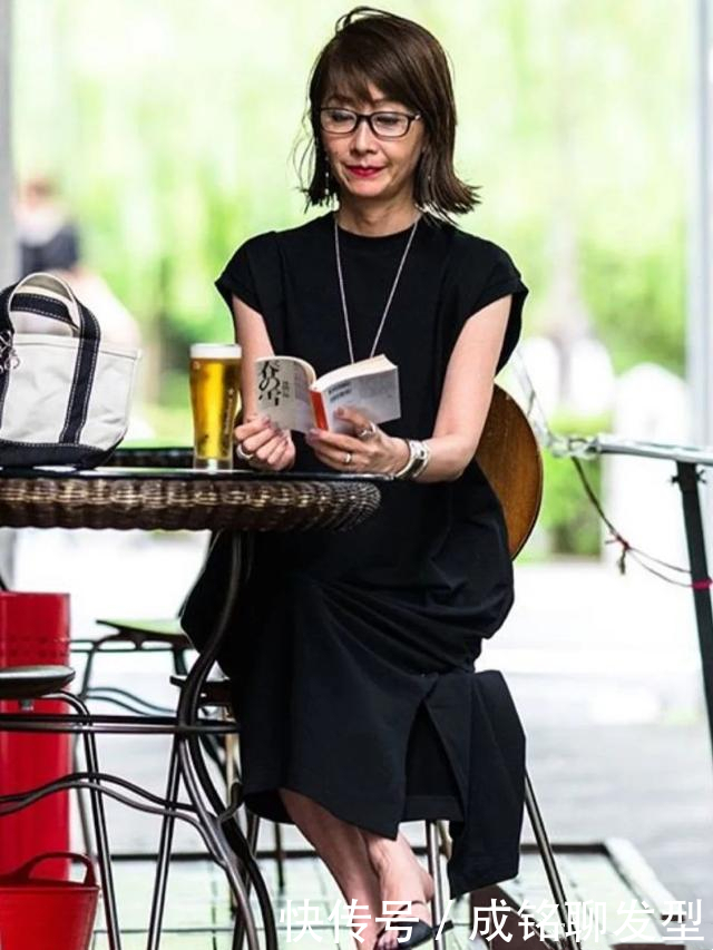 上衣|日本60岁奶奶太会打扮,穿搭时尚气质出众,美得看不出真实年龄