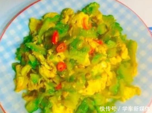 苦瓜炒蛋，到底是先炒苦瓜还是先炒蛋很多人都搞错，难怪不好吃