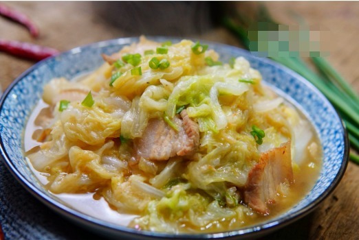 白菜|白菜和它是绝配,冬天这样吃真是太香了,大鱼大肉都不如它!