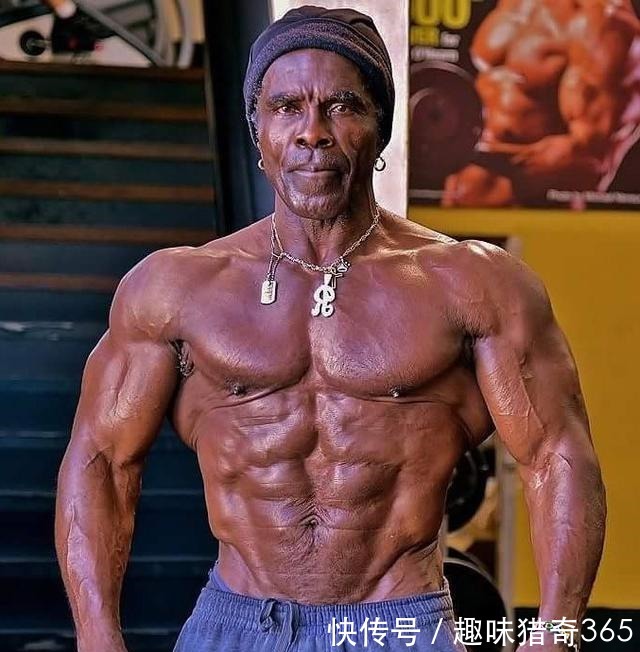 健美天才|施瓦辛格都嫉妒的健美天才！73岁肌肉依旧爆炸，曾遭不公平对待