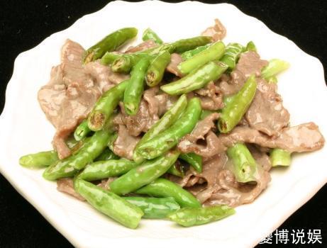 杭椒|炒牛肉时,只加淀粉是大错特错,多加一勺它,牛肉嫩滑还不粘锅