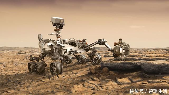 火星探测器 5500万公里外发回照片,科学家火星这里全是冰,厚度或近2公里