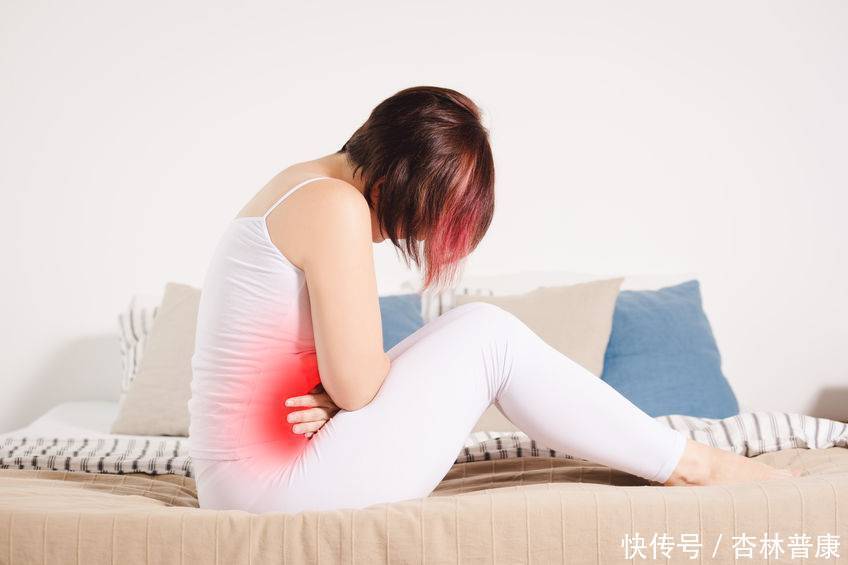女性经常腰痛，可能是这4种疾病引起，一定要重视