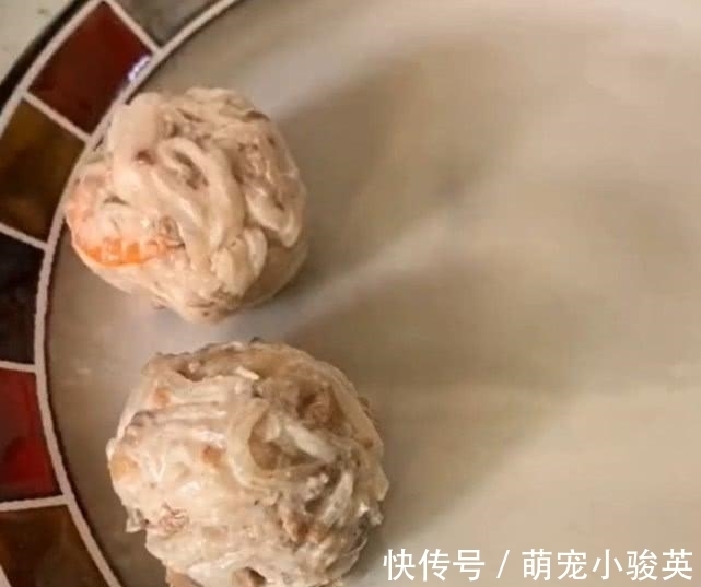 白萝卜|入春后，遇到它我必买30斤，用来做成丸子Q弹又爽口，才9毛钱一斤！