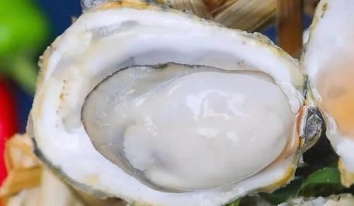 买生蚝时,聪明人遇见这3种扭头就走,海鲜店老板从不让家人吃