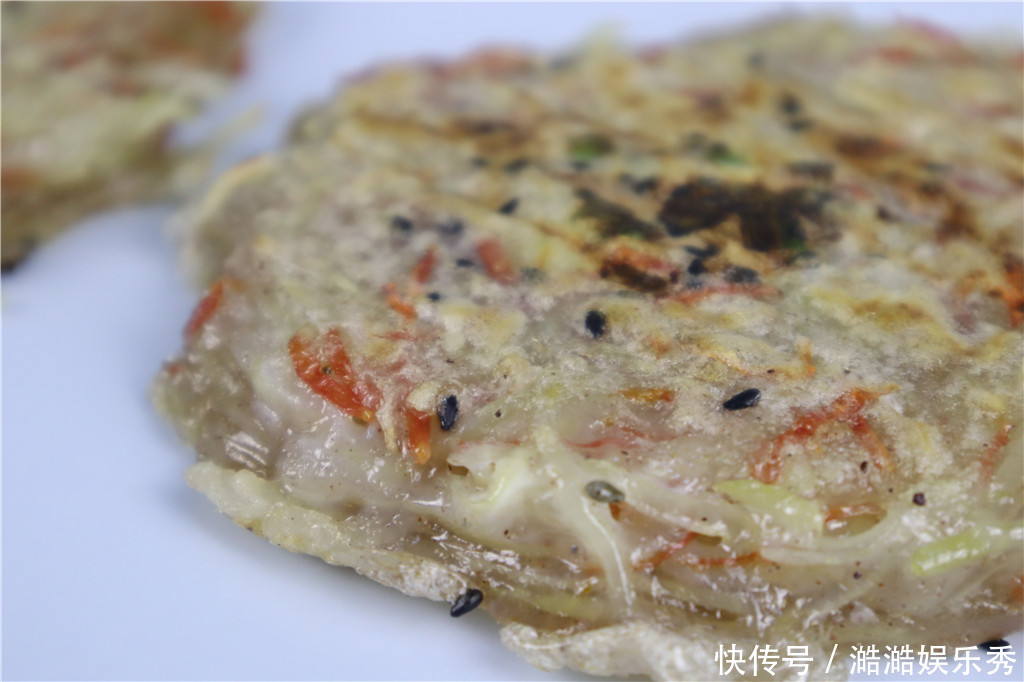 土豆丝和胡|土豆丝里面打1个鸡蛋,没想到这么美味,一上桌孩子抢着吃