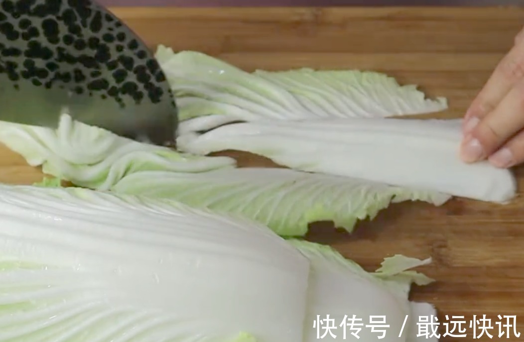 下饭|半颗白菜1把粉丝,简单一做,鲜香美味,白菜清脆,超级下饭
