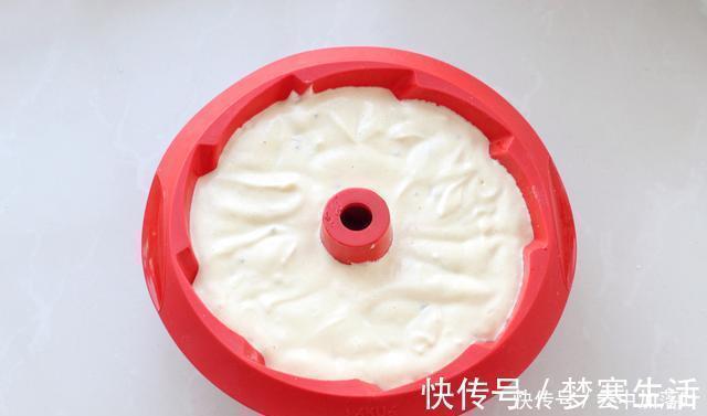 蛋糕|蛋糕蒸着吃,无水无油又养胃,暄软香甜比烤的还好,简单零失败!