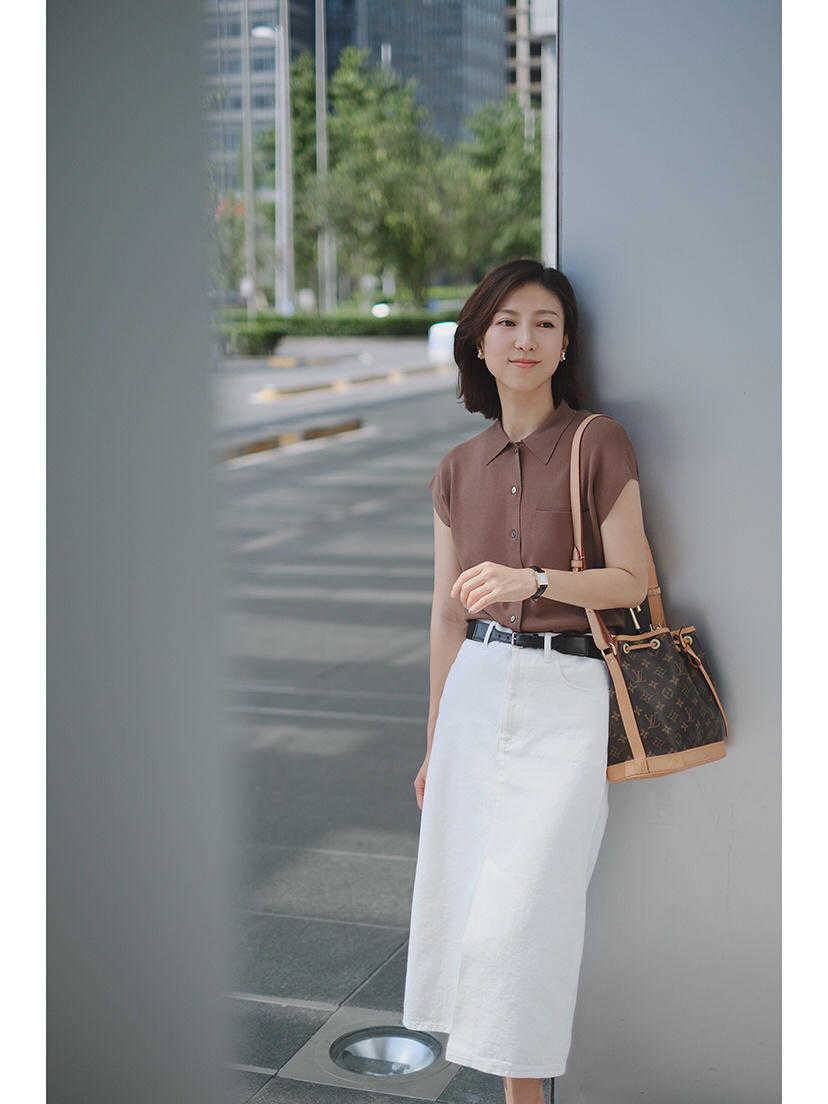 级别|堪称教科书级别的搭配,减龄又气质,40+的最佳搭配了