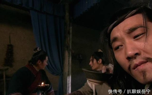 偷鸡摸狗还被称为英雄的只有他,虽然出身卑微,但是立下很多功劳