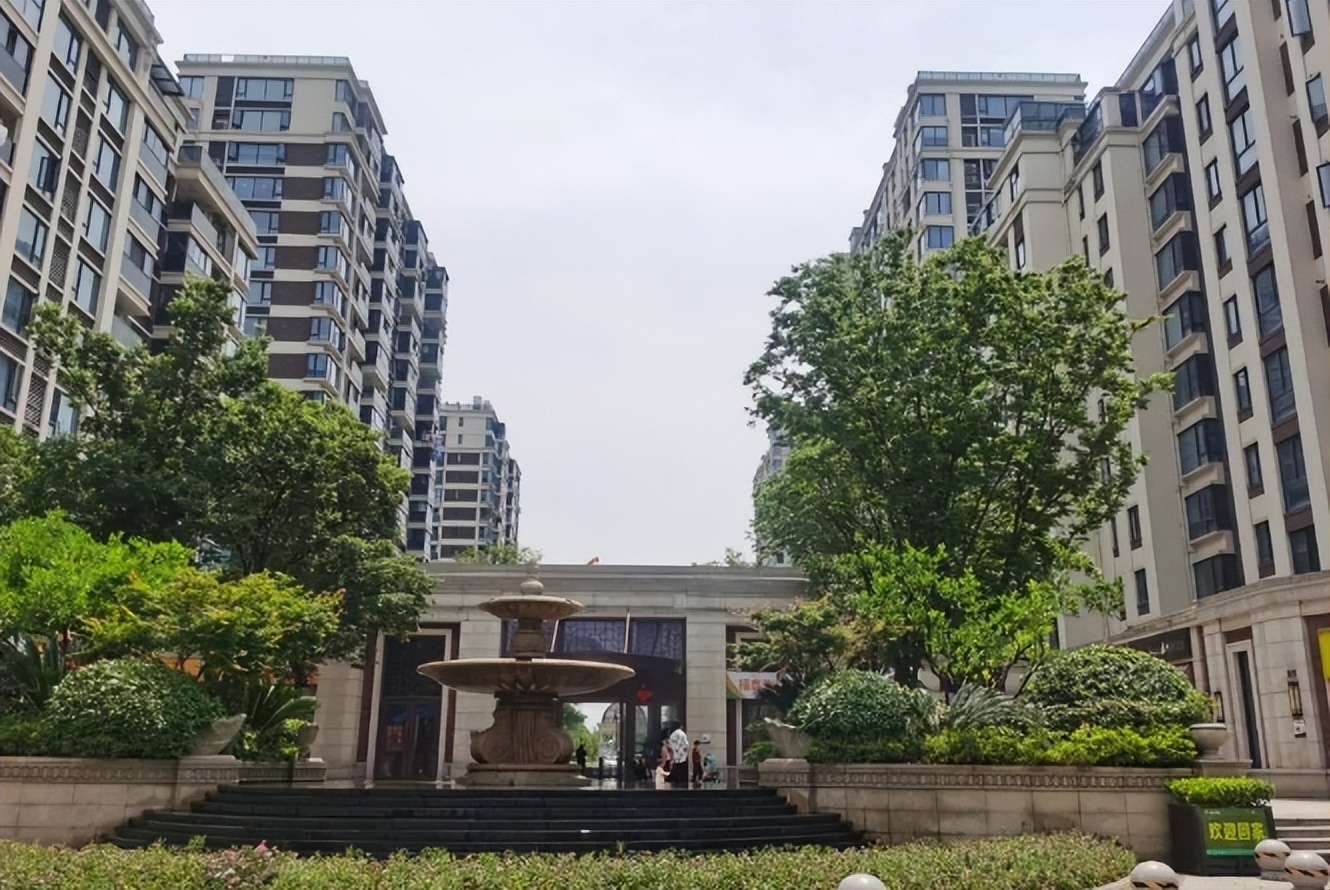 楼市|二手房业主挺起了腰杆?杭州发布楼市新政仅5天 有业主涨价80万