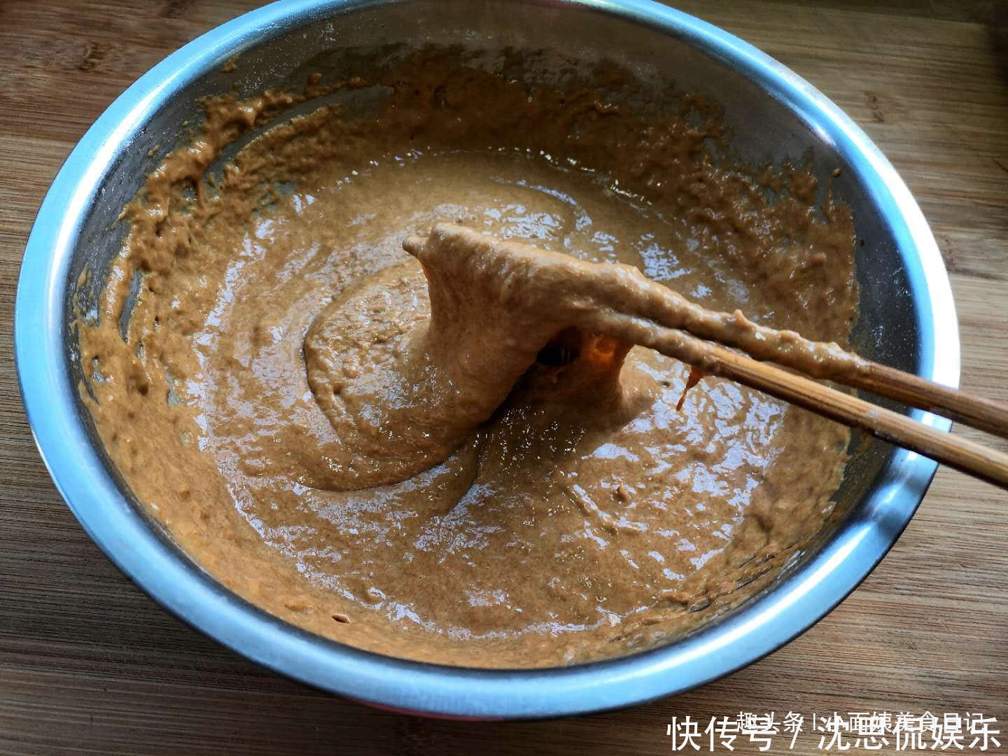 香甜|别鼓捣电饭锅蛋糕了,现在又流行它,比蛋糕香甜好吃,简单零失败