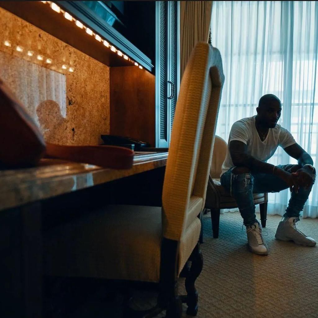 鞋王塔克晒出「白金 ZK6」！网友：真希望能市售！