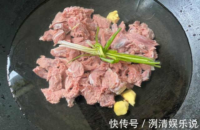 牛肉这样做,香浓软烂,鲜香下饭,汤汁都不放过,吃一次想半年