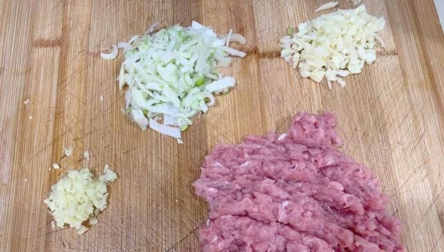 用油|这样做出来的茄子才是最下饭的,咸香味浓,特别是用油很少