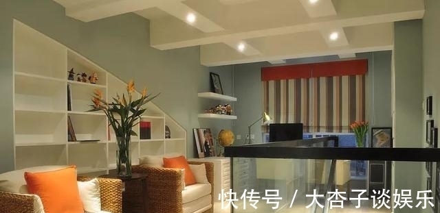 乳胶漆|150㎡现代美式, 复式楼的过道, 利用得真巧!