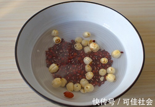 黑米|熬腊八粥有窍门,搭配好营养高!教你一招,香浓四溢又粘稠,好喝