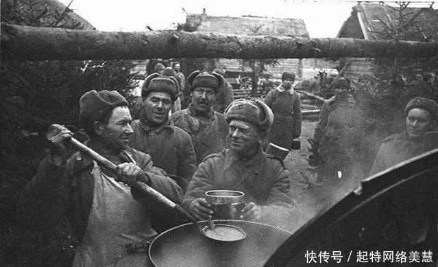 意大利军队|二战时意大利士兵吃什么英军俘虏看到午餐时,差点被吓哭了