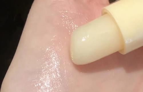 学会4个小妙招，用不完的唇膏也有大用处
