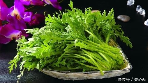 甩掉|女性不想老太快,常吃此菜,雀斑没了,甩掉大肚腩,越来越年轻