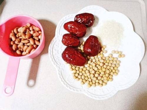  适量|闺蜜拿“它”当水喝，难怪40岁了还像20岁的小姑娘，真让人羡慕